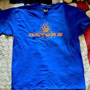 Blue Florida Gators t shirt with popular mid 2000s flame + outline logo